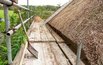 advantages of Pwll Y Glaw thatch roofing